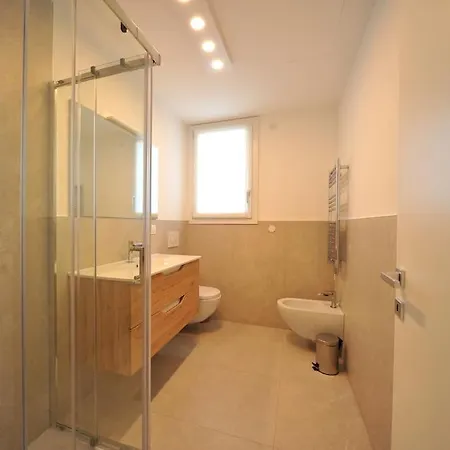 Blu Homes, Luxury דירה