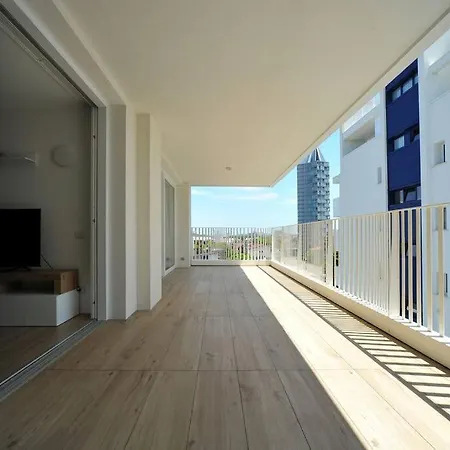 Blu Homes, Luxury Apartment